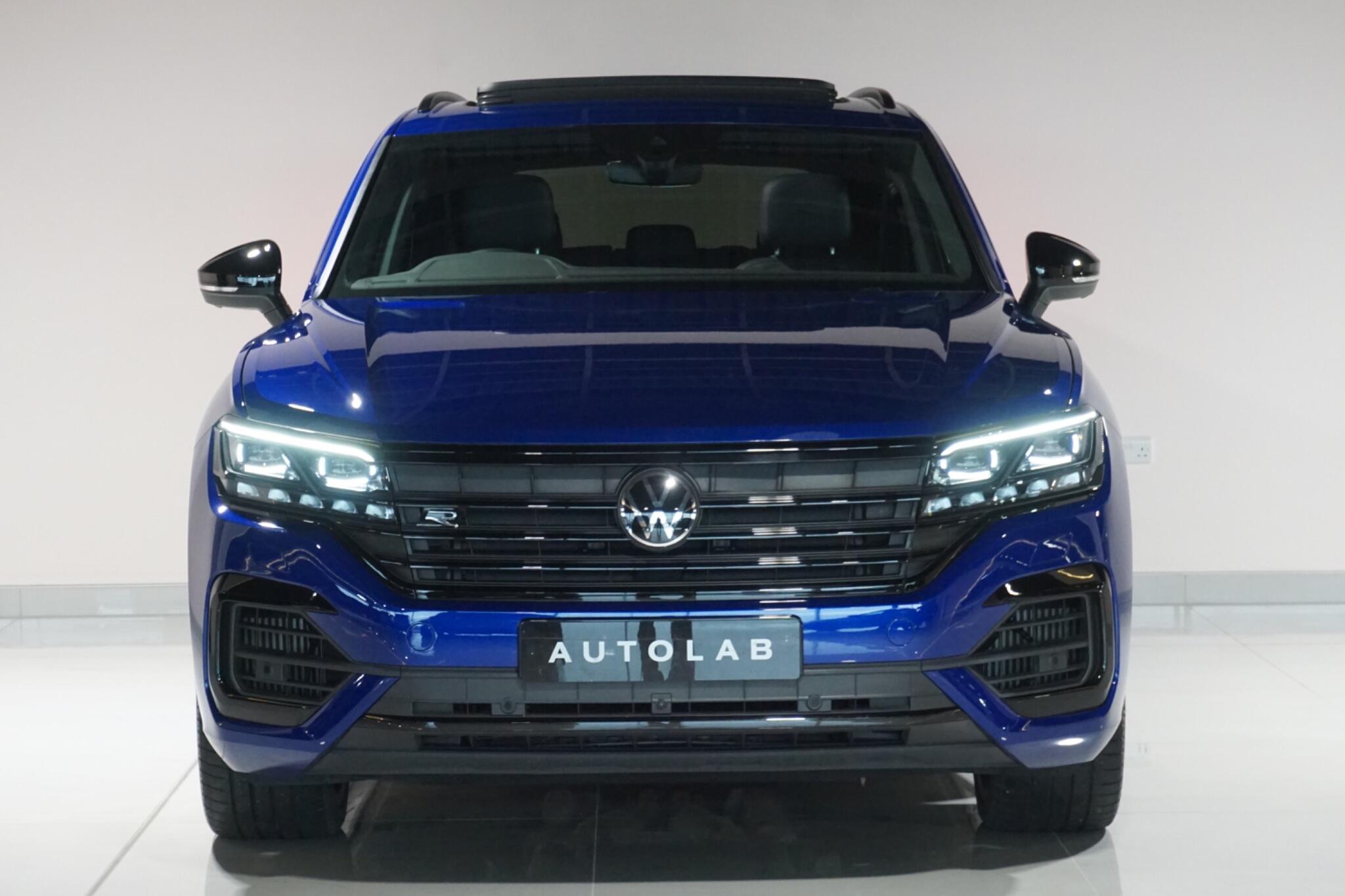 Volkswagen Touareg 3.0 V6 TSI eHybrid 14.3kWh R SUV 5dr Petrol Plug-in Hybrid Tiptronic 4Motion Euro 6 (s/s) (462 ps)